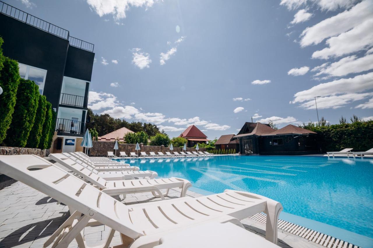 Avalon Hotel&pool * Yelikhovichi