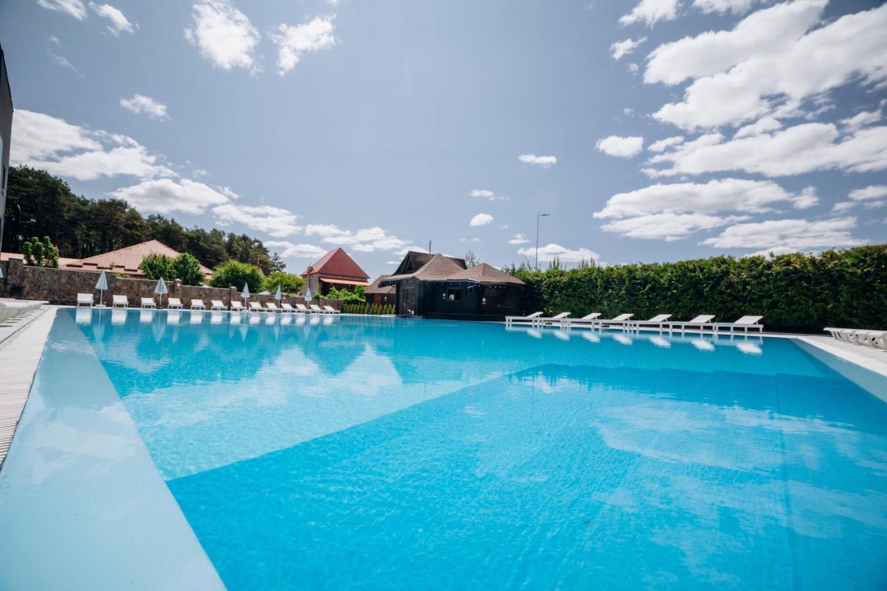 Avalon Hotel&pool * Yelikhovichi