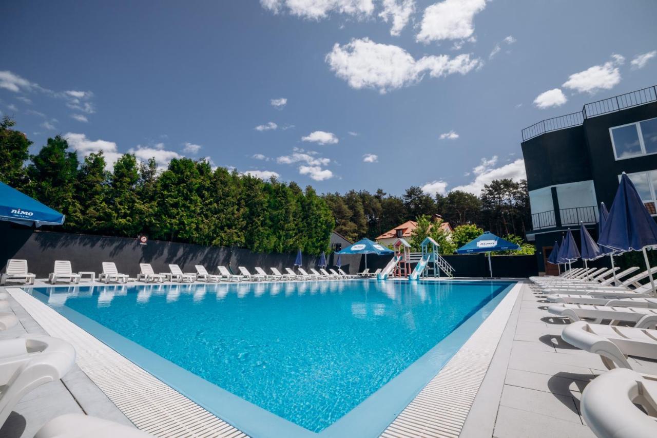 Avalon Hotel&pool Отель