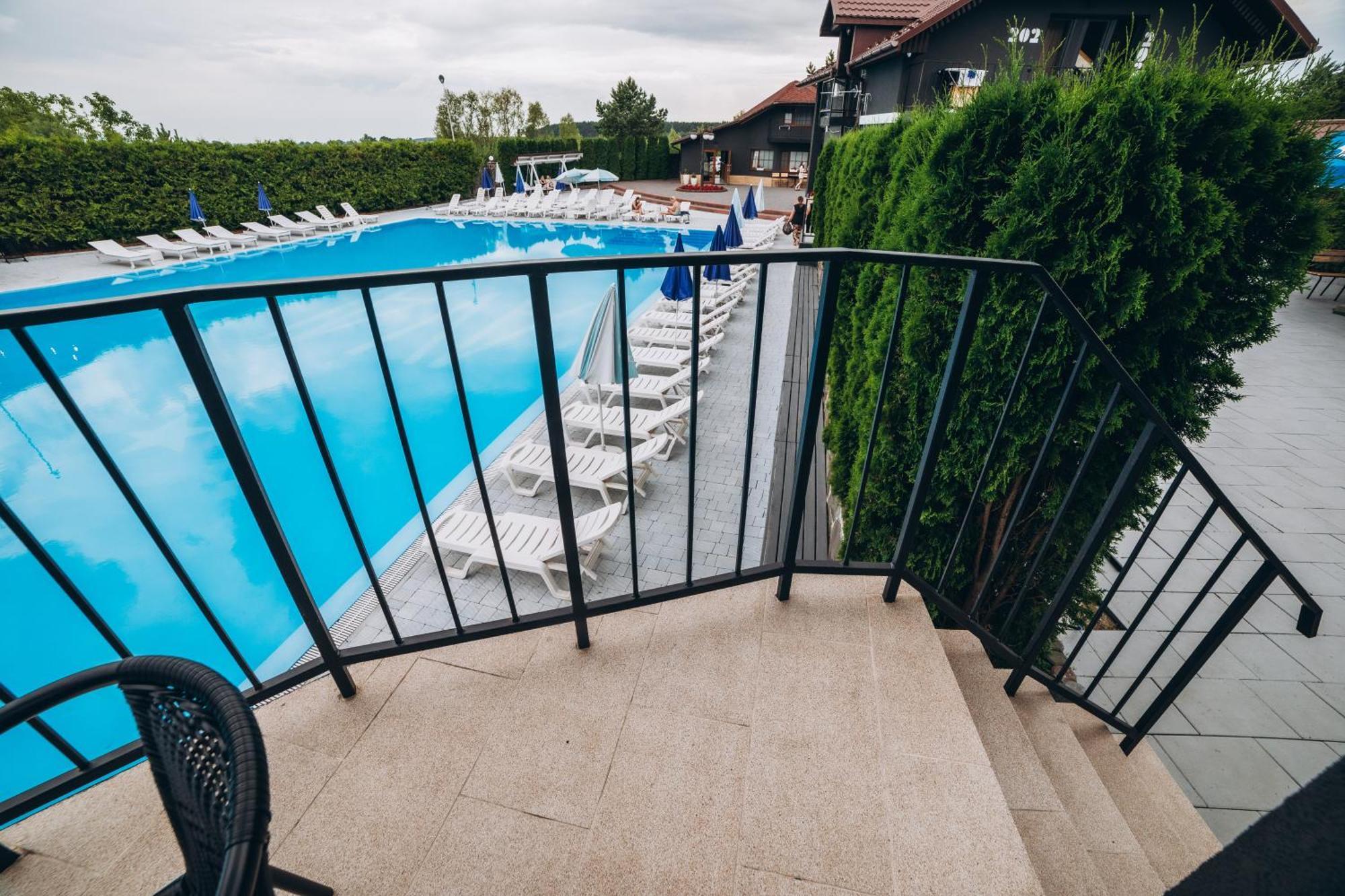 Avalon Hotel&pool