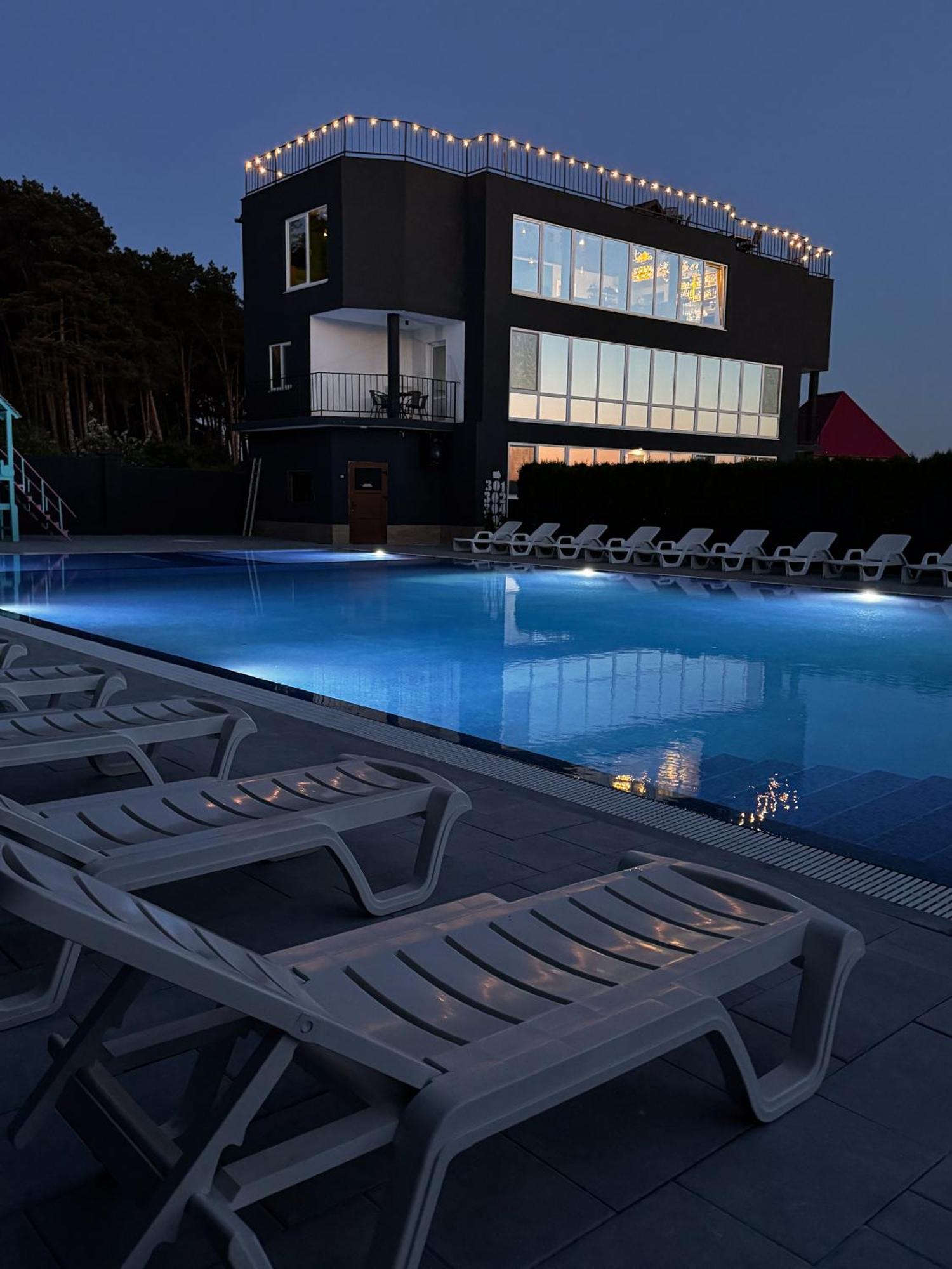 Avalon Hotel&pool * Yelikhovichi